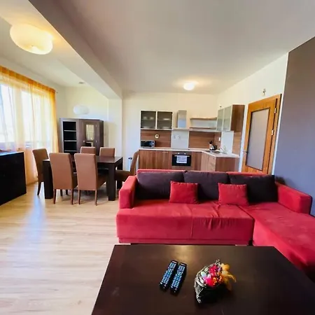 Lejlighed Spacious With Beautiful View *